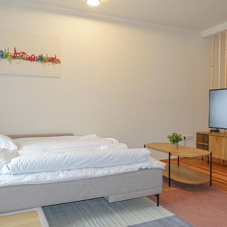 Luxomes: Design Apartment - Near Airport Нюрнберг Экстерьер фото